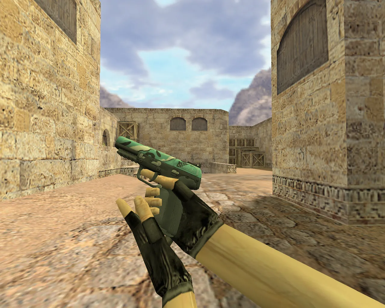 Модель Five Seven Птичьи игры для CS 1.6 - скриншот 1